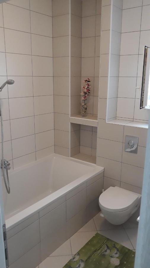 Apartment With Free And Private Parking Makarska Exterior foto